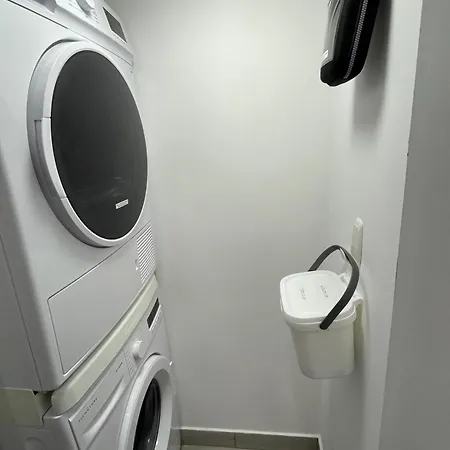 Chez Jean-yves Et Zoé - Le Saint André - Au Calme, Très Propre, Proche Parkings, Clim Appartamento Niort